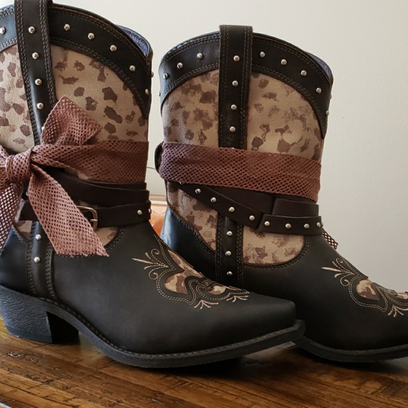 FINAL PRICE - Sz. 7.5 - Leather Cowboy Boots - Picture 3 of 7